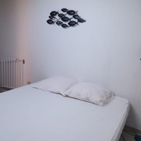 Appartement Climatise A 800M De La Plage Fréjus المظهر الخارجي الصورة